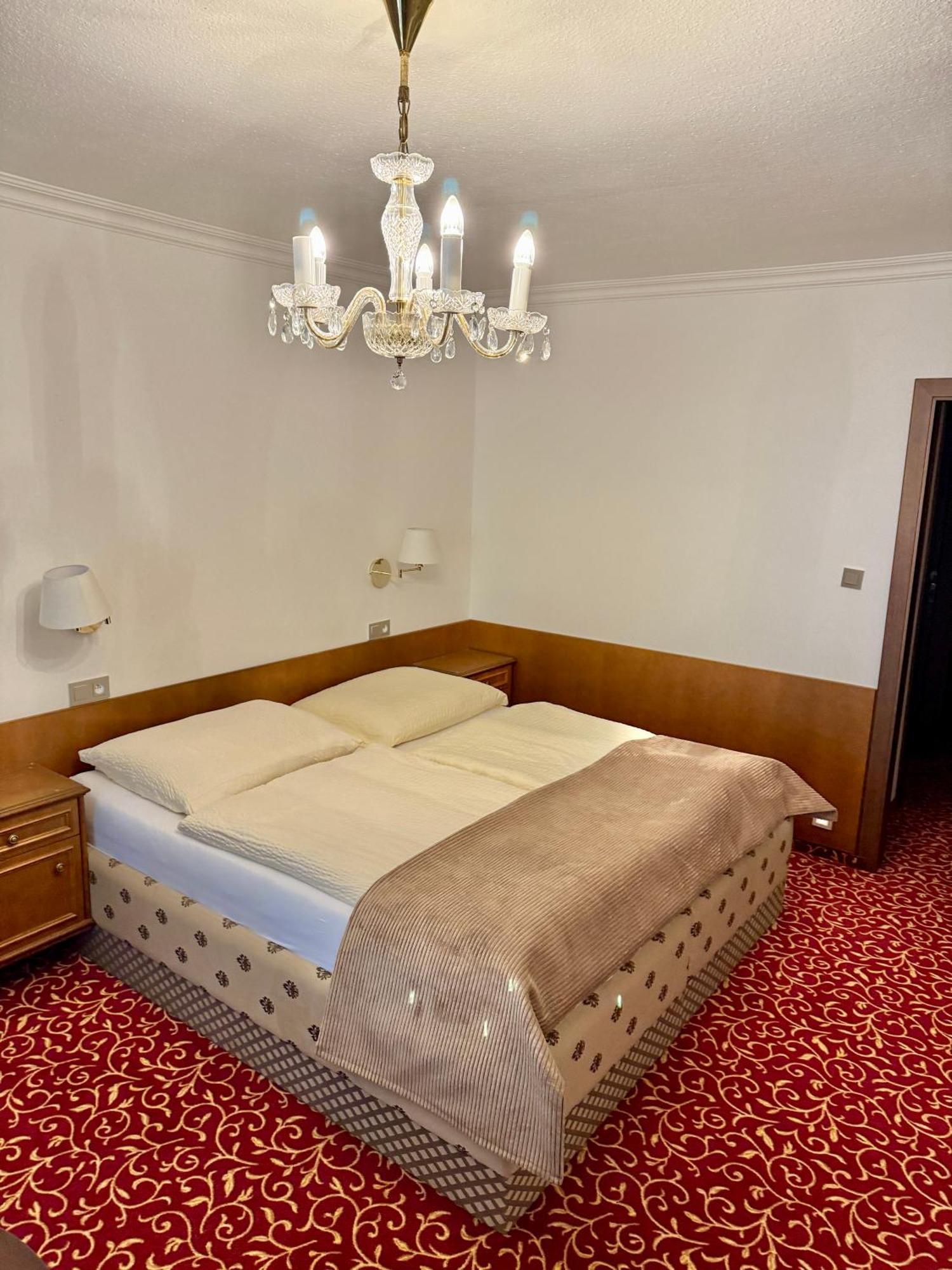 Hotel Ostrov นิมบูร์ค ภายนอก รูปภาพ