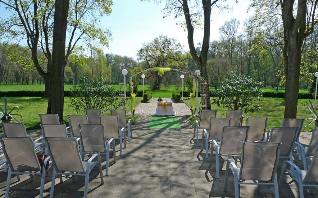 Hotel Ostrov นิมบูร์ค ภายนอก รูปภาพ