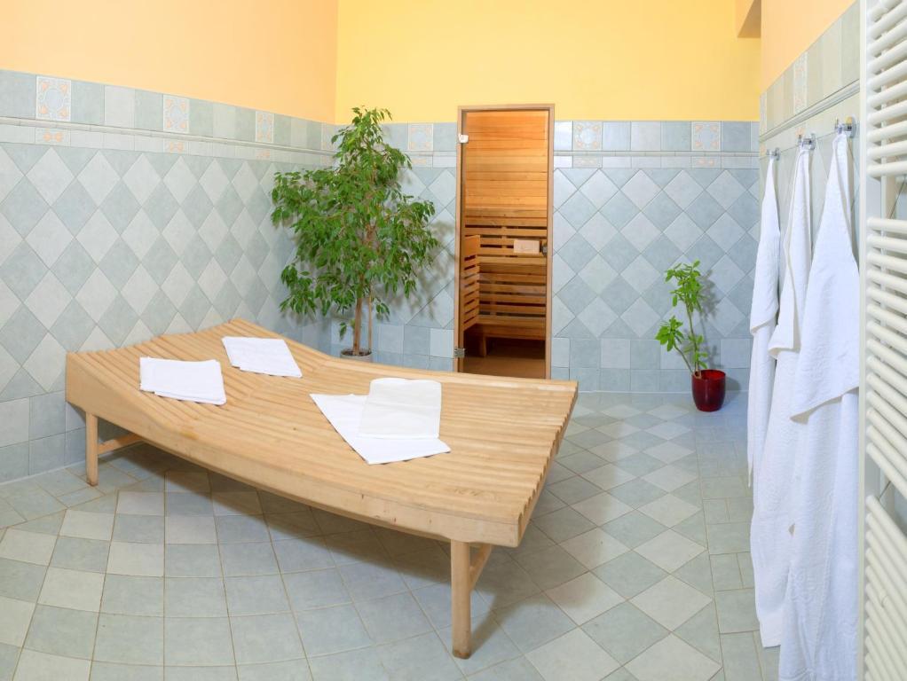 Hotel Ostrov นิมบูร์ค ภายนอก รูปภาพ