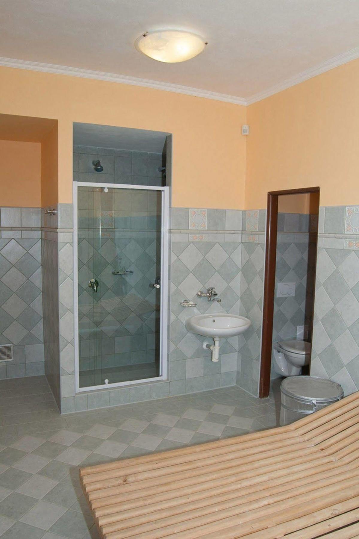 Hotel Ostrov นิมบูร์ค ภายนอก รูปภาพ
